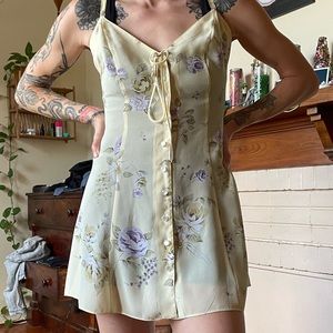 Vintage Victoria’s Secret 90s Small Slip